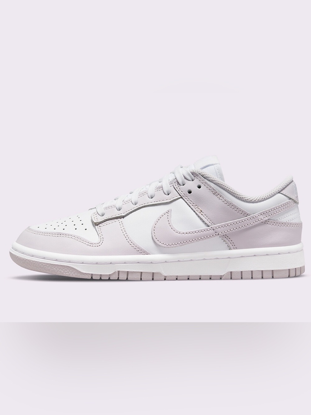 Nike Dunk Low-Top Sneaker in Venice / Light Lavender and White